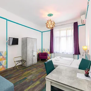 Amber Terrace Downtown 3* בודפשט